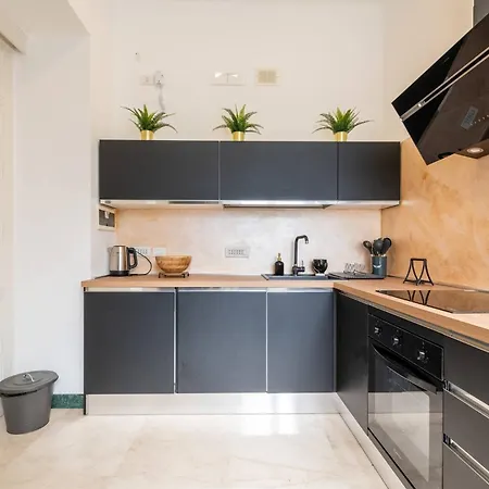 The One, Luxury Seaview With Piano